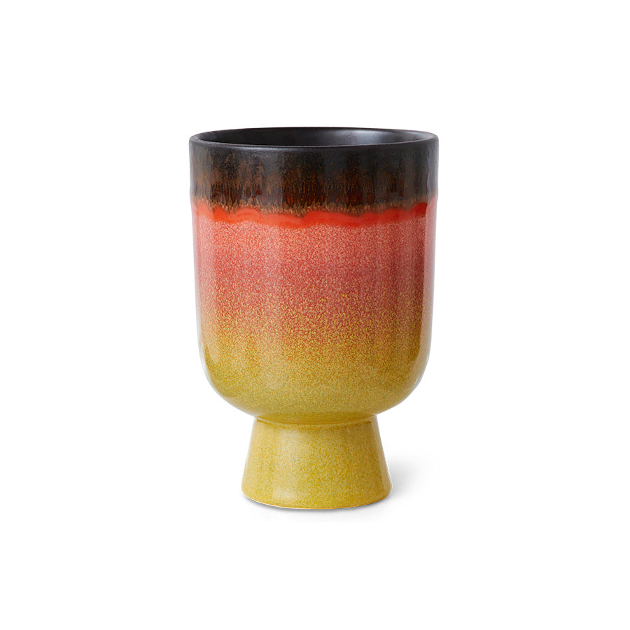 Retro flower pot, fig