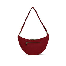 Charger l'image dans la galerie, Sac banane demi-lune Andrea - Bordeaux
