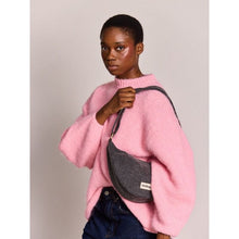 Charger l'image dans la galerie, Sac banane demi-lune Andrea - Denim gris foncé
