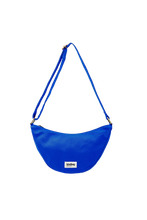 Charger l'image dans la galerie, Sac banane demi-lune Andrea - Bleu électrique
