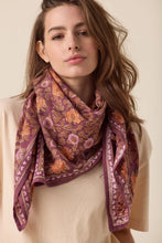 Charger l'image dans la galerie, Big foulard Latika - Coeur truffe
