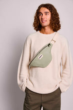 Charger l'image dans la galerie, sac, banane, olivia, vert, agrile, hindbag, green, terra, tournai, lille, mons, courtrai
