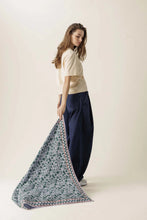 Charger l'image dans la galerie, Big foulard Latika - Garden Lilas
