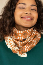 Charger l&#39;image dans la galerie, foulard, apaches, collections, latika, femme, green, terra, bruxelles, courtrai, lille, tournai
