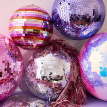 Charger l'image dans la galerie, Boule à facettes argentée 30cm
