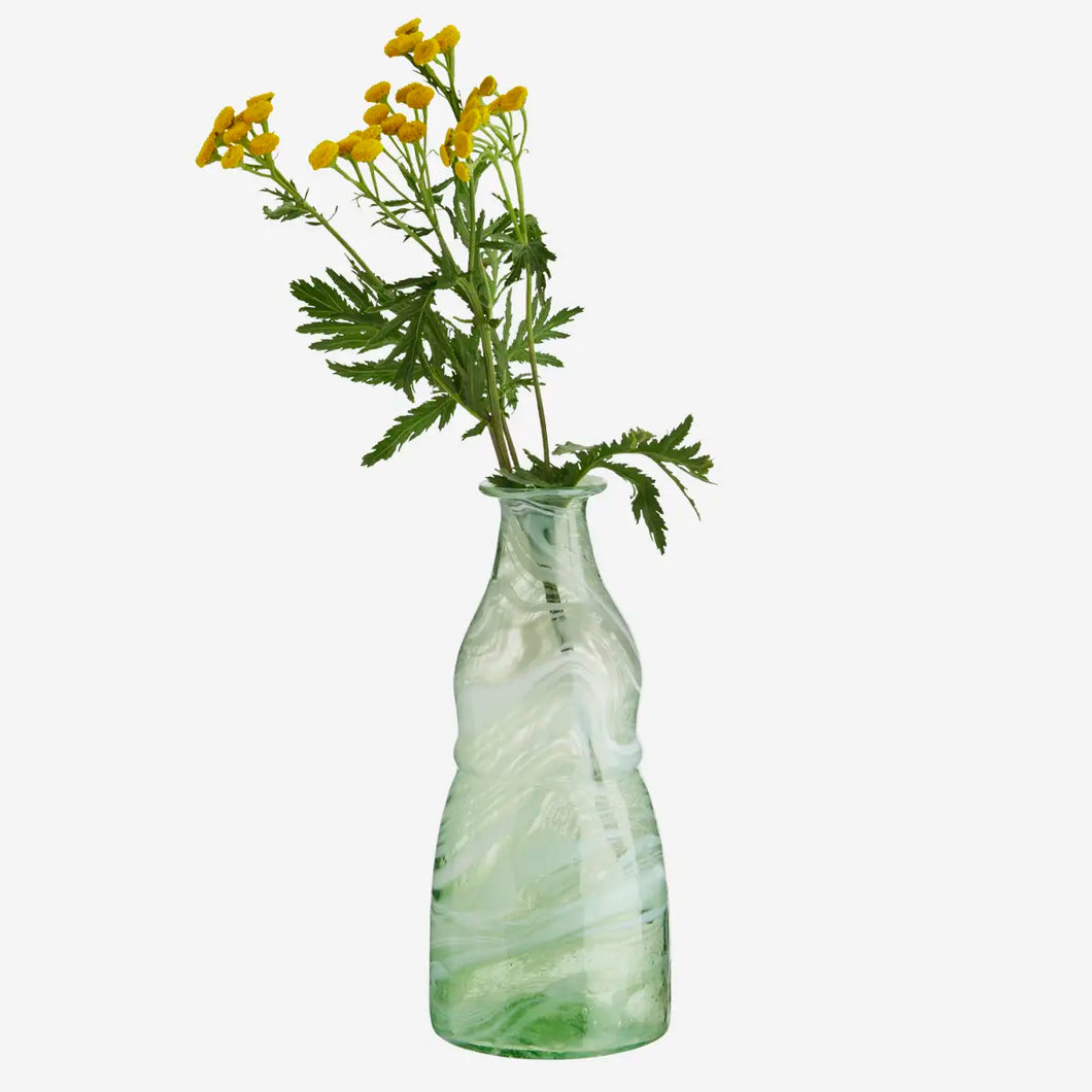 Petit vase vert en verre recyclé