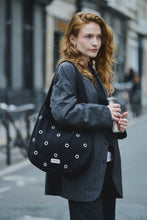 Charger l'image dans la galerie, Sac à main Clavel - Œillets noirs
