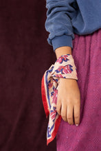 Charger l&#39;image dans la galerie, foulard, apaches, femme, enfant, accessoire, green, terra, tournai, lille, bruxelles, courtrai
