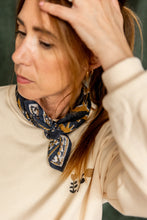 Charger l'image dans la galerie, Small foulard Manika - Bengale orage
