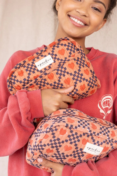 trousse, gaya, toilette, femme, enfant, fille, apaches, green, terra, tournai, lille, bruxelles, courtrai