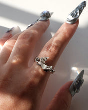 Charger l'image dans la galerie, Bague dragon Crystal
