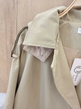 Charger l'image dans la galerie, Trench-coat court à capuche - Taupe
