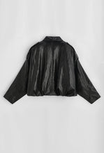 Charger l'image dans la galerie, Veste bomber en simili cuir brillant

